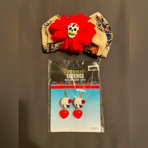 Dia de los muertos skull hair bow & skull earrings.